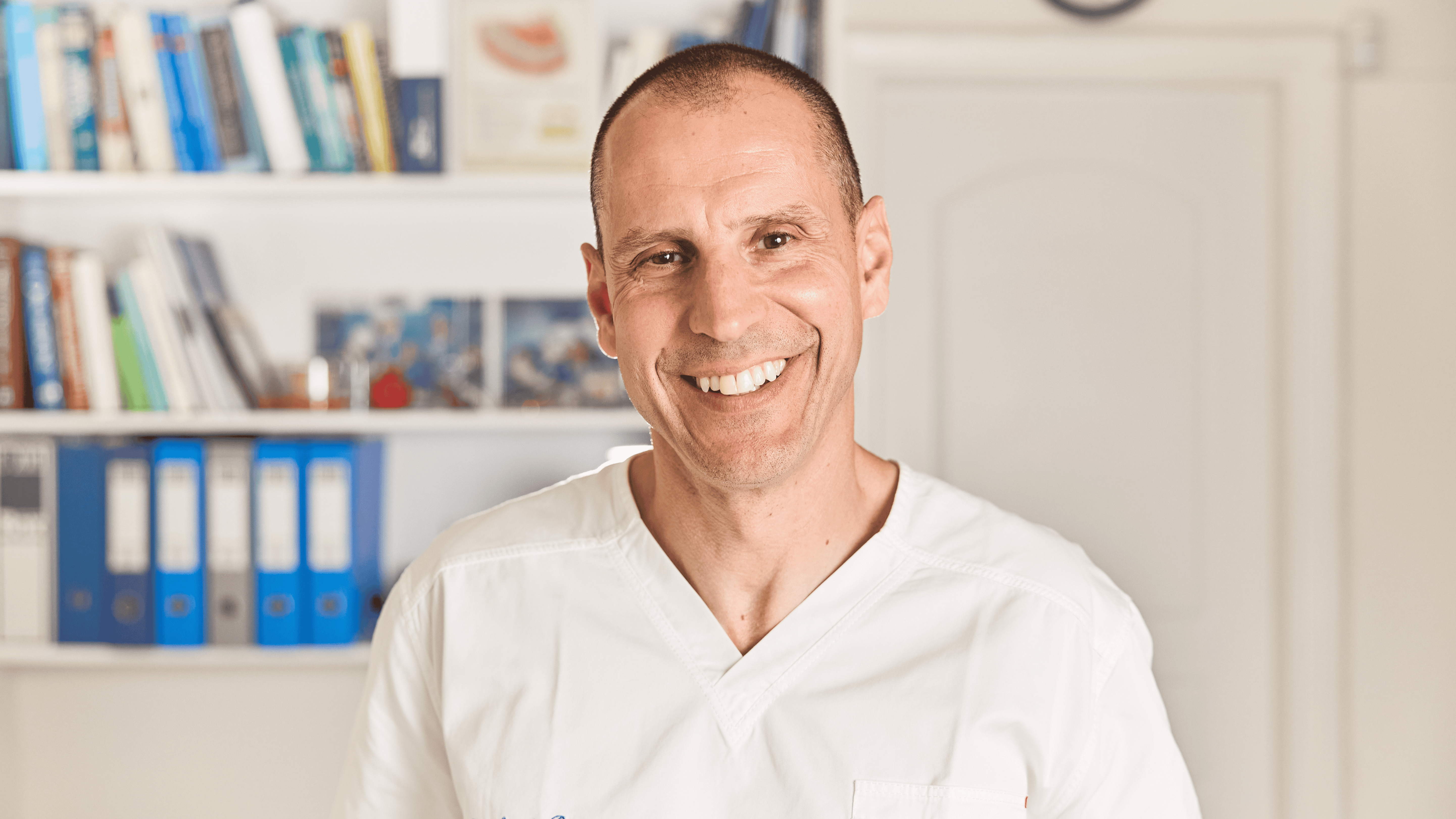 Φωτογραφίας του χειρουργού οδοντιάτρου Μπέρτου Λουίτζι